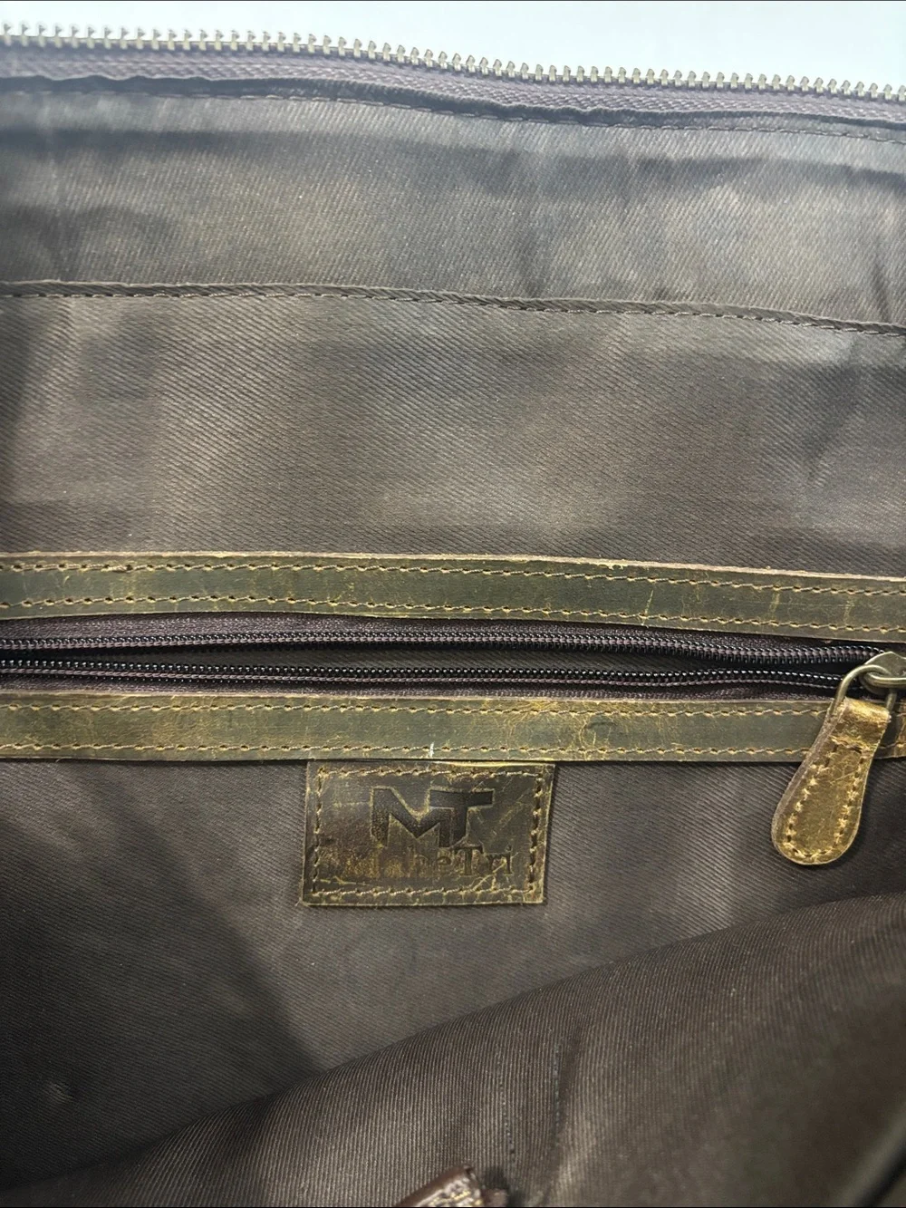 MaheTri The Buffalo Leather Messenger Bag